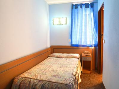 Hostal Xarau Cerdanyola del Vallès Chambre photo