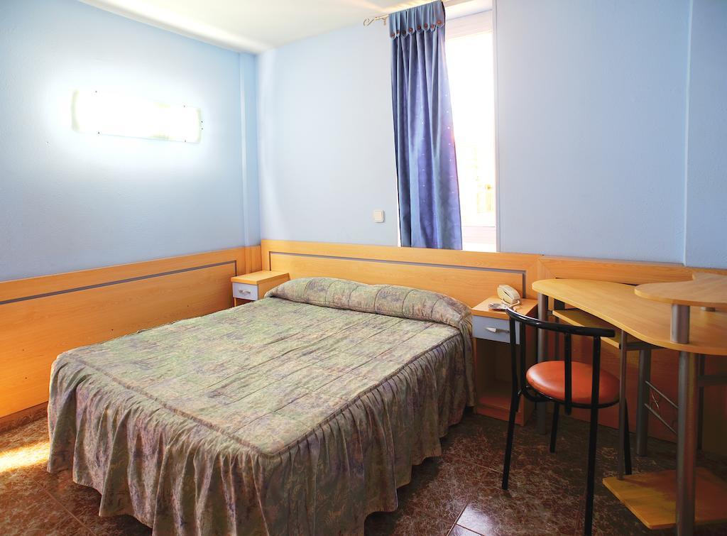 Hostal Xarau Cerdanyola del Vallès Chambre photo